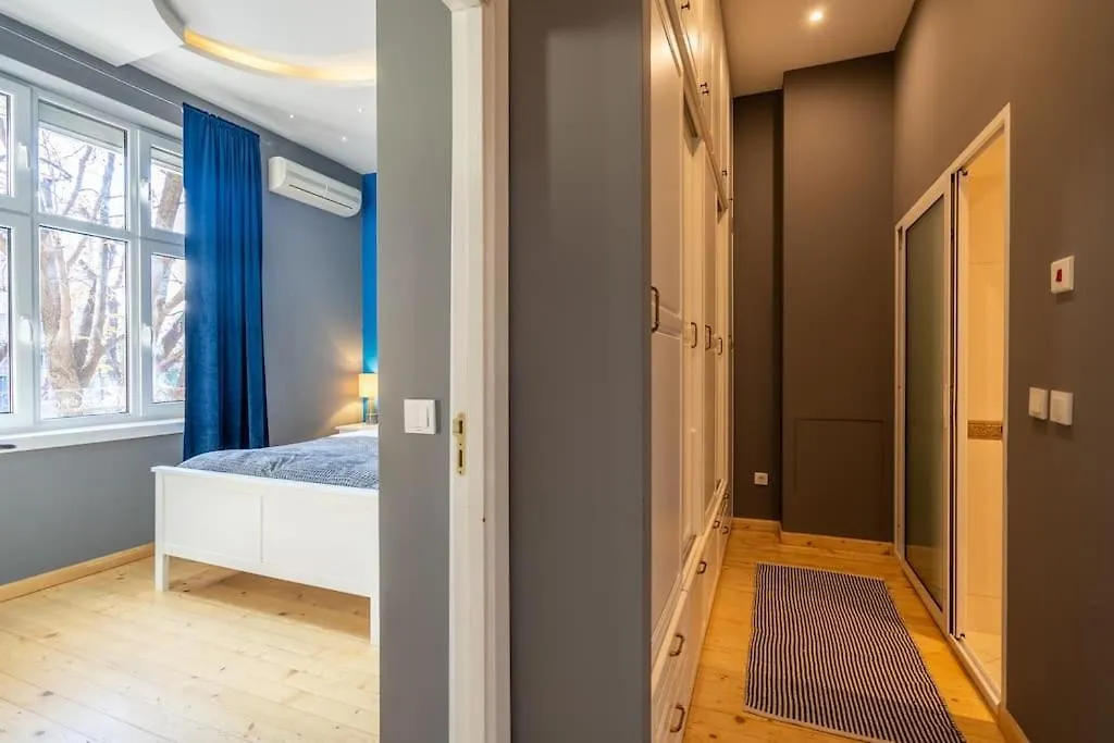 Daire Stylish Stay - 2Bdr, 2Bthr+ Free Parking Sofya