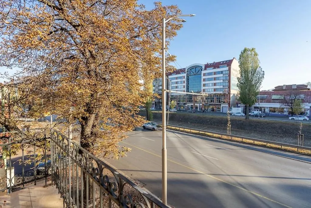 Stylish Stay - 2Bdr, 2Bthr+ Free Parking Sofya 0*,  Bulgaristan