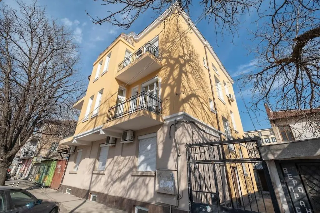 Stylish Stay - 2Bdr, 2Bthr+ Free Parking Sofia 0*,